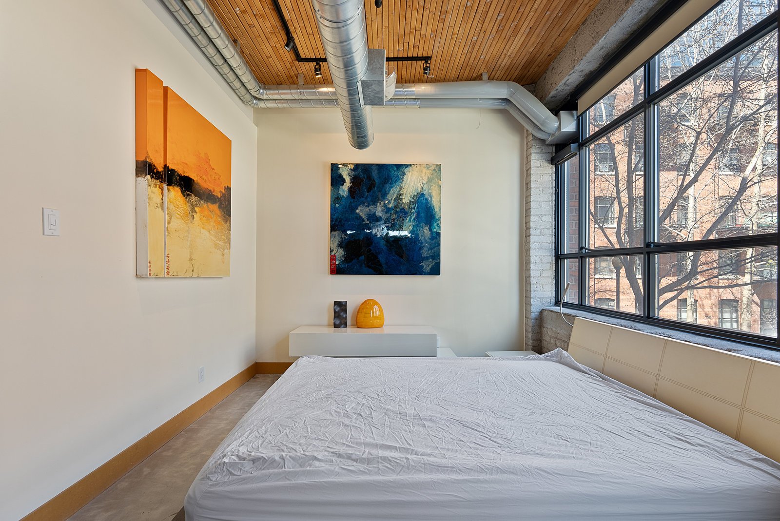 68 Broadview Ave S Unit: 203