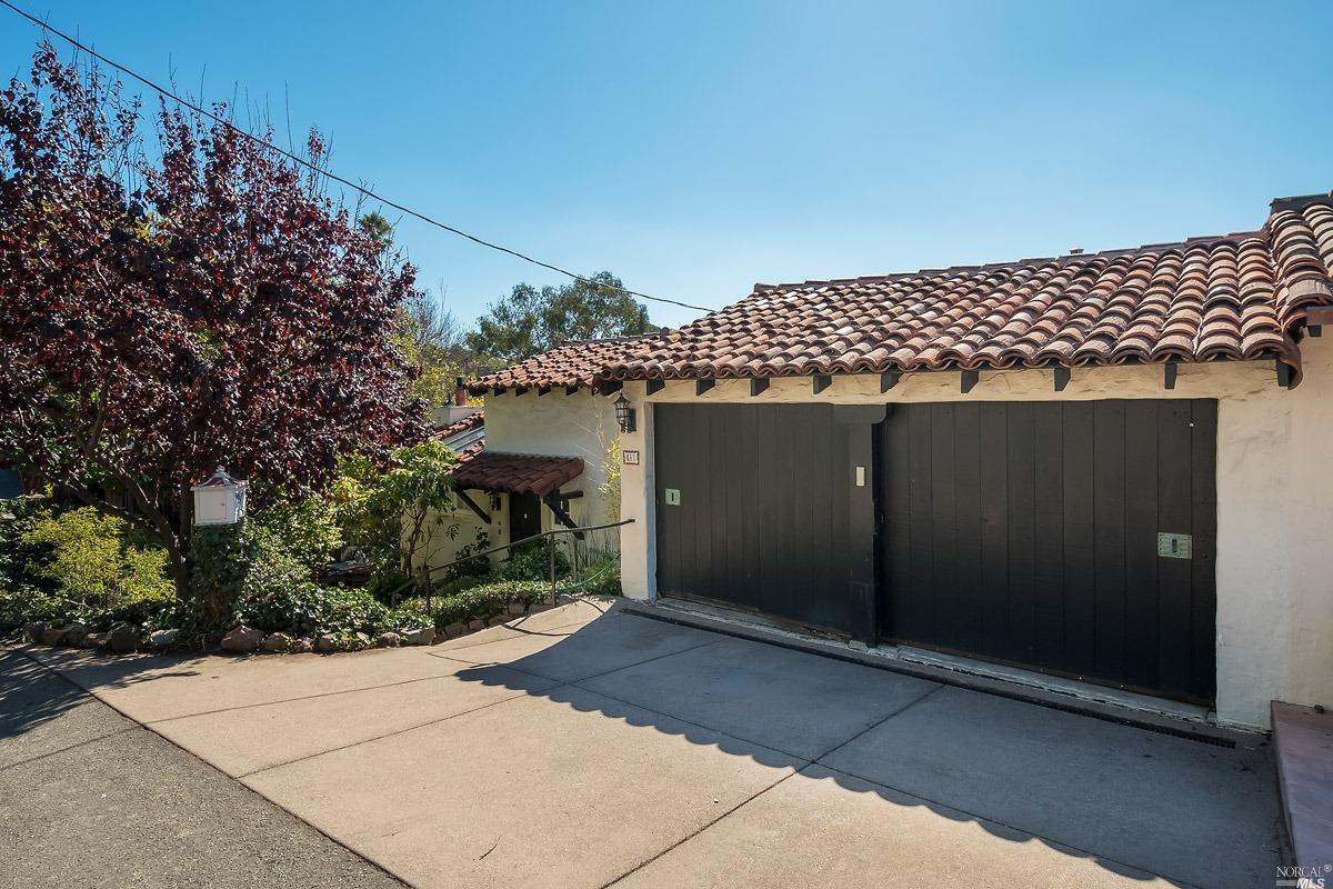 411 Western Dr