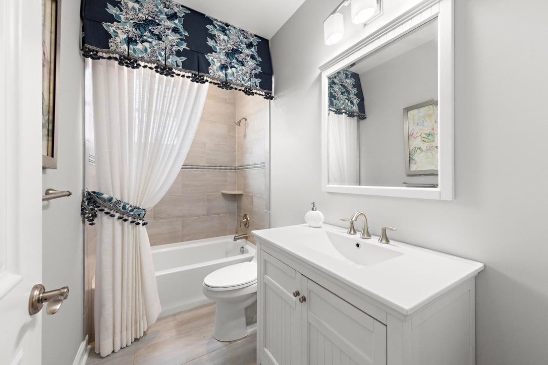 100 N. West Ave #7A, Beach Haven