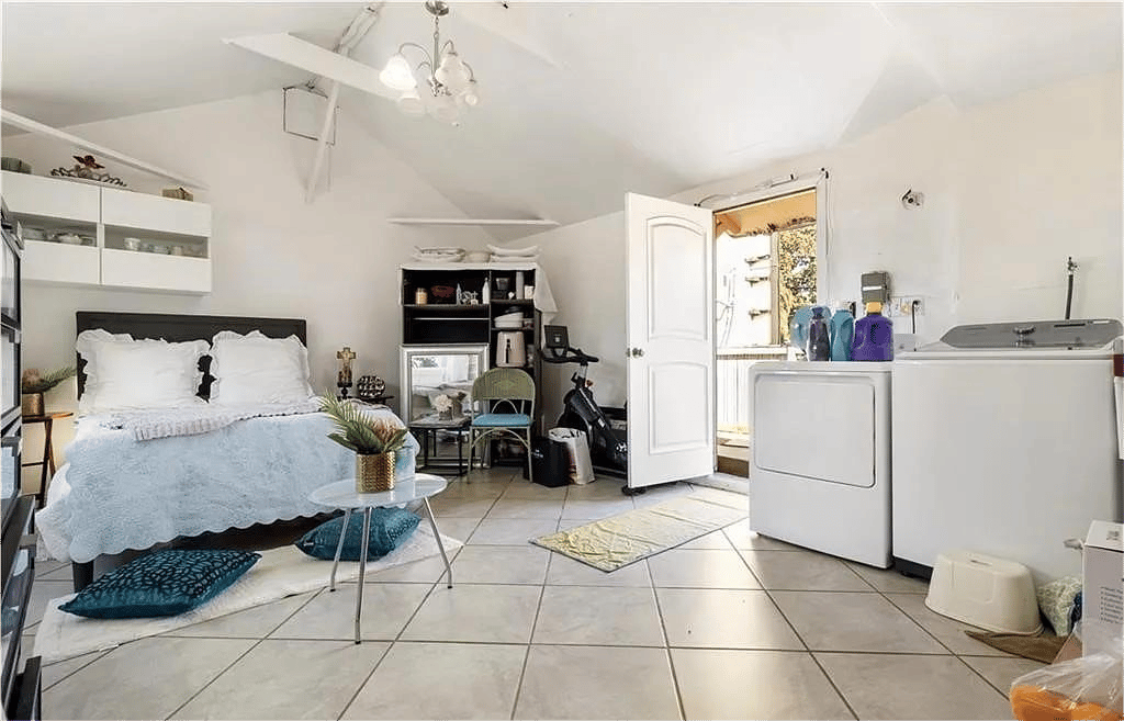 Charming Lake Balboa Fixer with Endless Potential