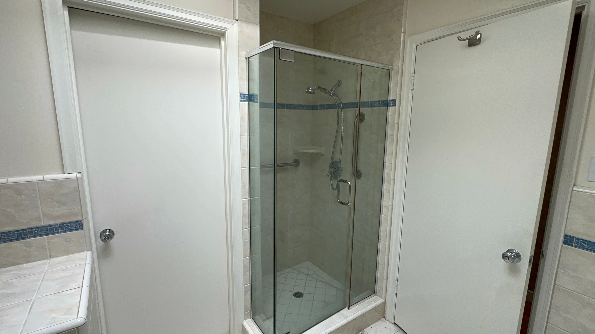 2483 37th Avenue · Photo 19
