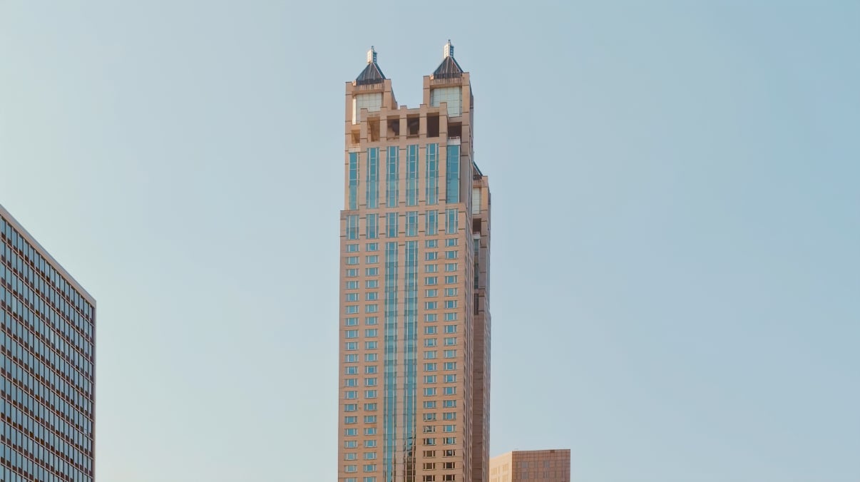 Four Seasons Residences: Chicago’s Underrated Icon Finds Its Momentum