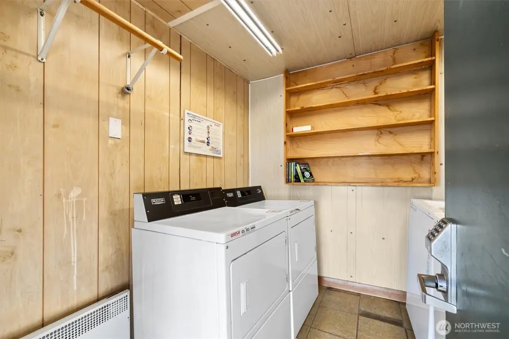 1080 W Ewing Place #0-P