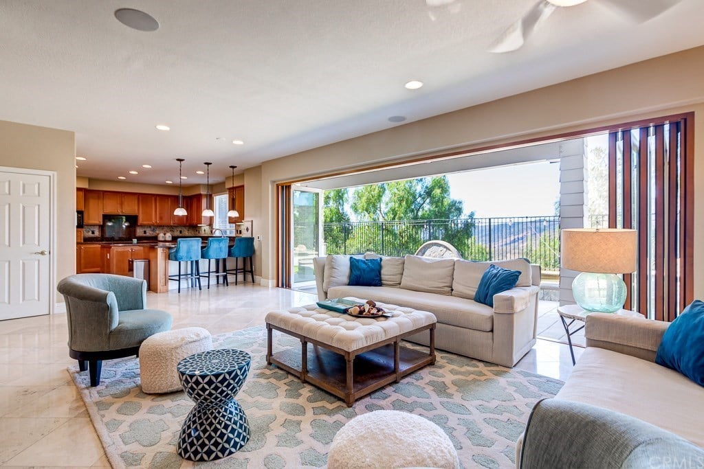 73 Remington Ln