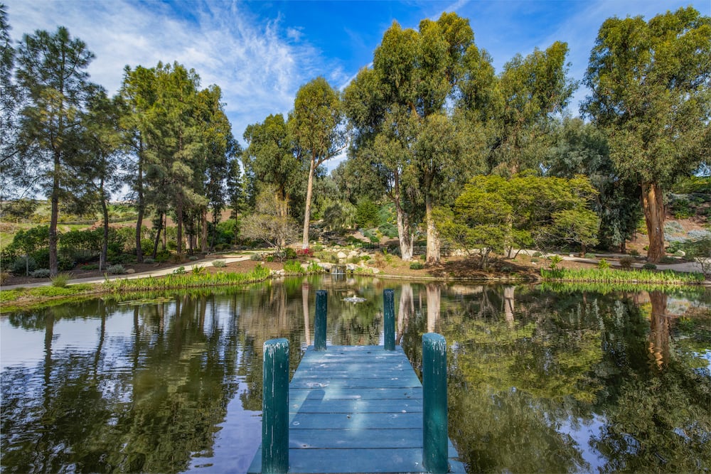120 Montecito Ranch Ln