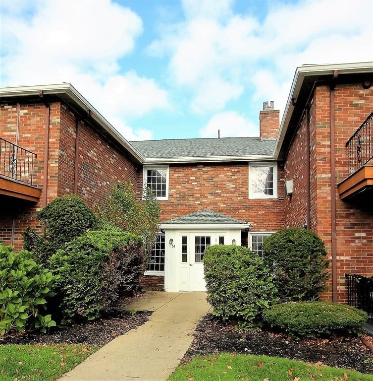 54 Fountain Ln #5