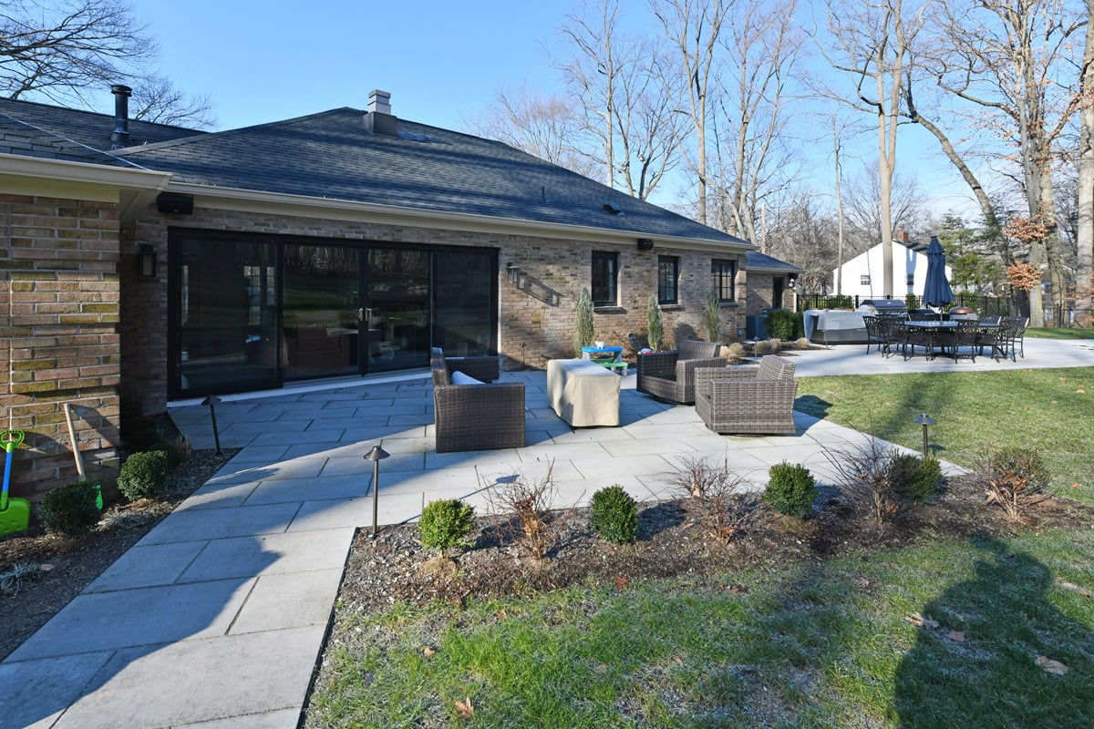 563 Eastgate Rd