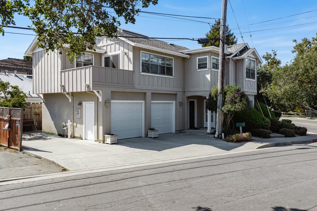 1599 Lincoln Avenue