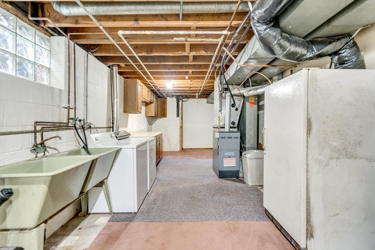 107 Belmont Rd