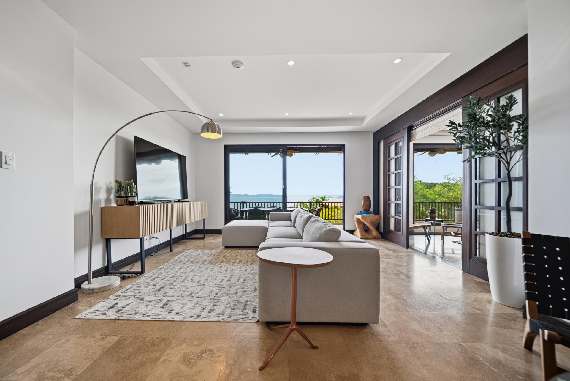 Azul Paraiso 8C, Luxury Ocean View Condo with Panoramic Papagayo Gulf Views