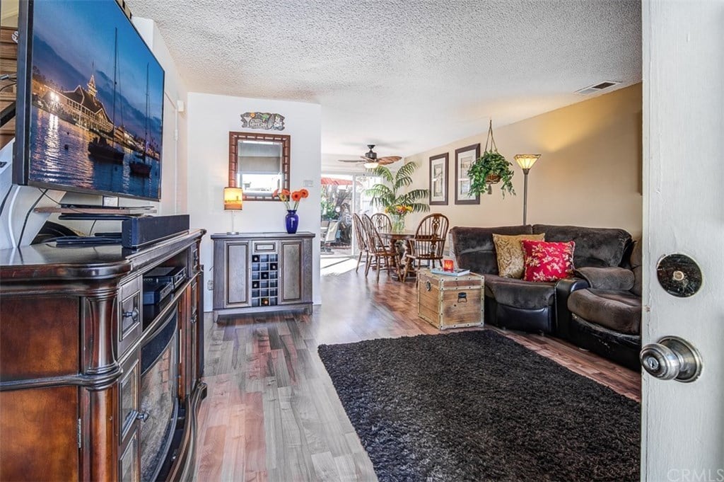9558 Bickley Dr #6