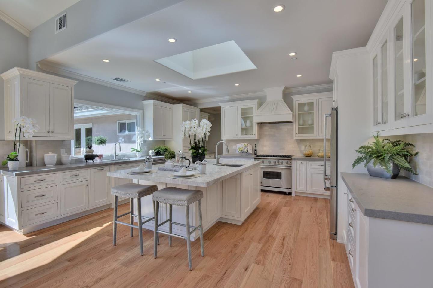 15211 Becky Ln