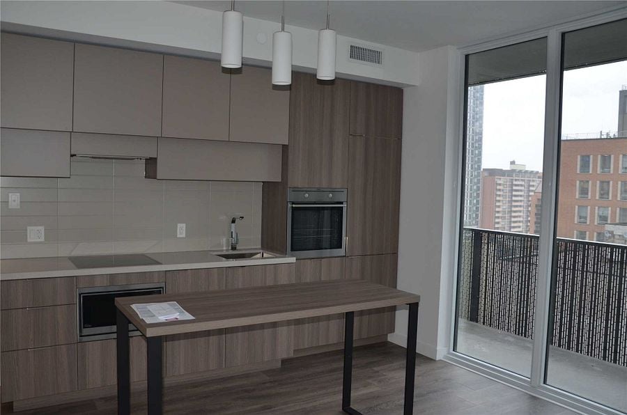 8 Eglinton Avenue E Unit: 711
