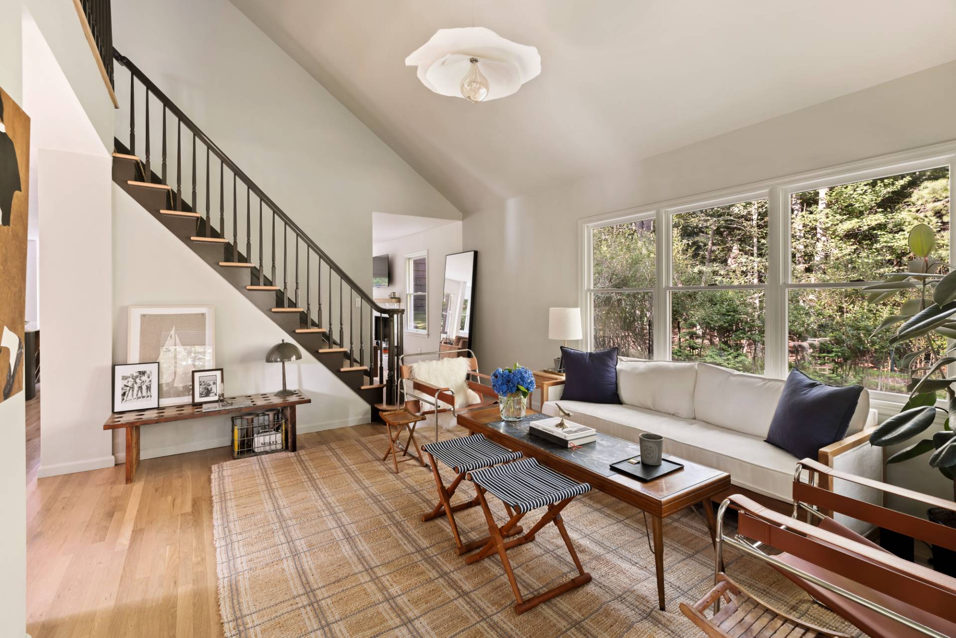 7 Wooded Oak Lane, East Hampton