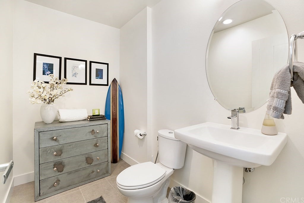 661 W 17th St, Unit 19