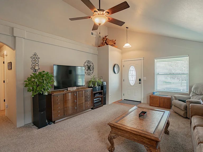 441 Spring Valley Dr