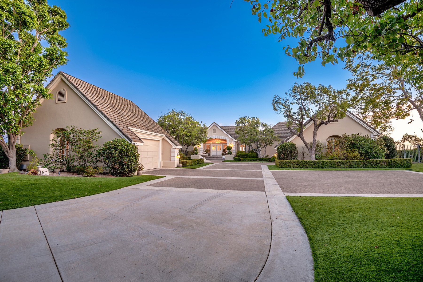 1673 Crown Ridge Court