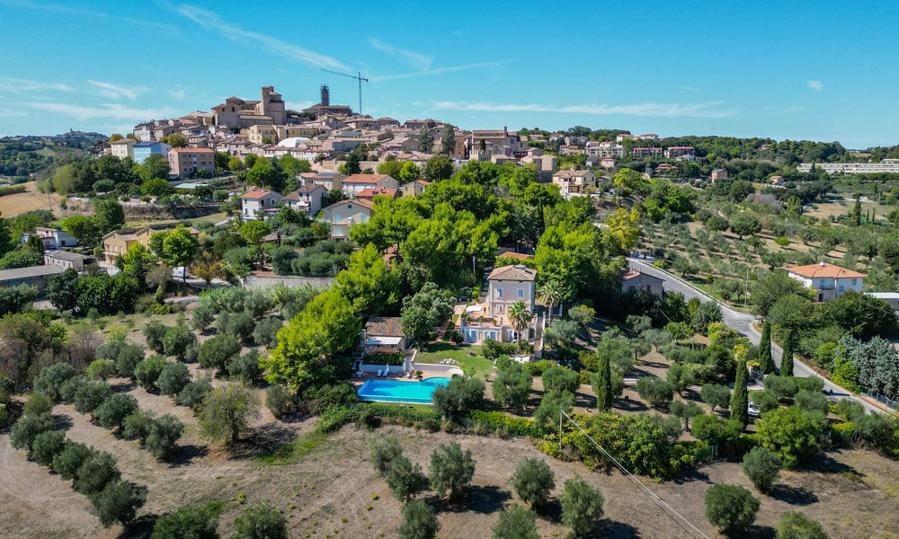 Villa With Stunning Seaview in Civitanova Marche, Le Marche