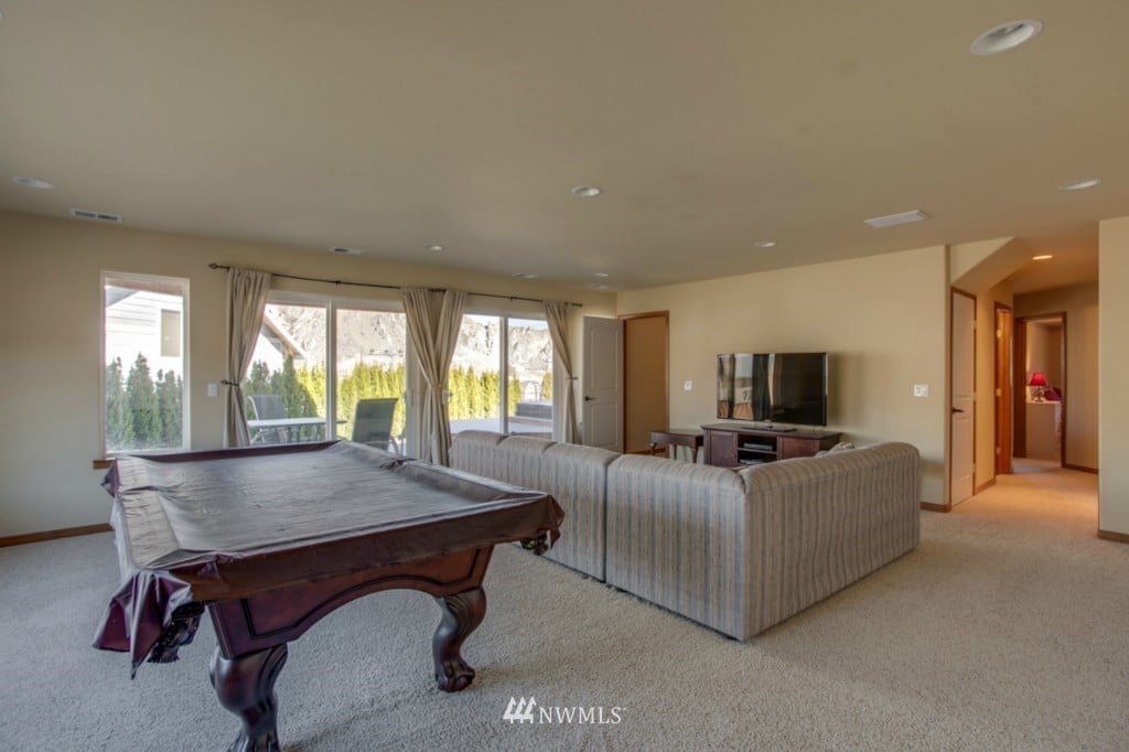 101 W Marine View Pl