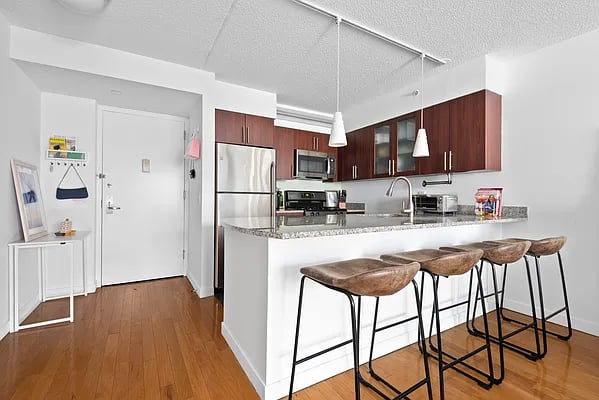 555 West 23rd Street #N4J