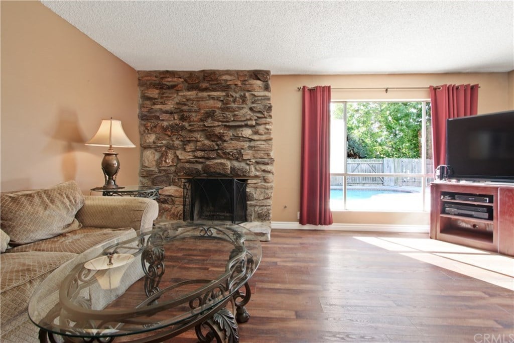 10142 Valley Forge Dr