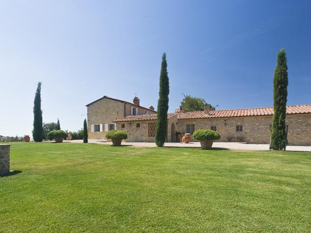 The White Retreat Tuscan House