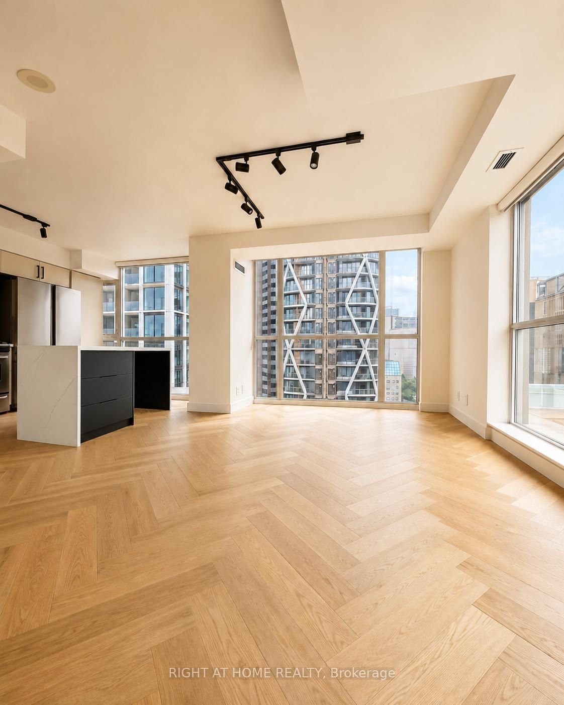 PENTHOUSE AT 9T6
