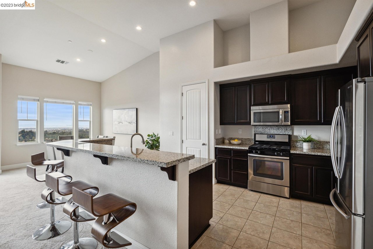 6519 Bayview Dr