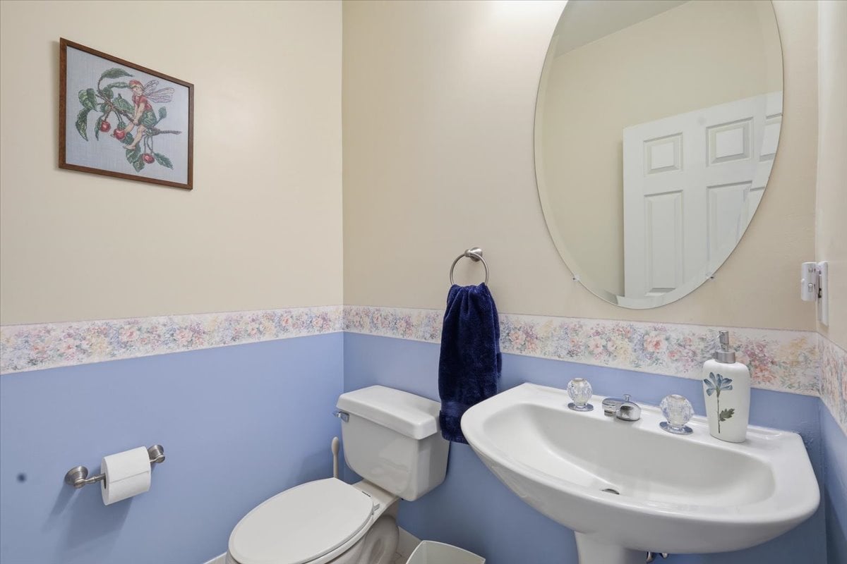 Just Listed: 3 Bouwrey Place, Whitehouse Station NJ — Lake Cushetunk Woods Colonial at $699,900