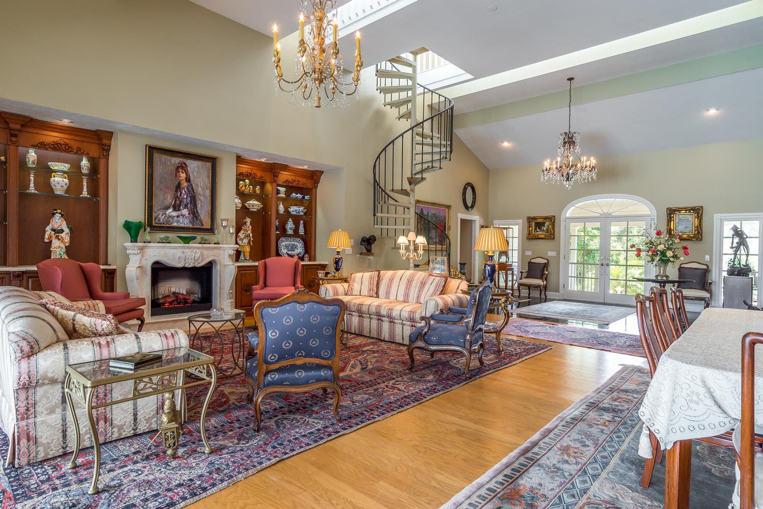 1329 Vista Dr