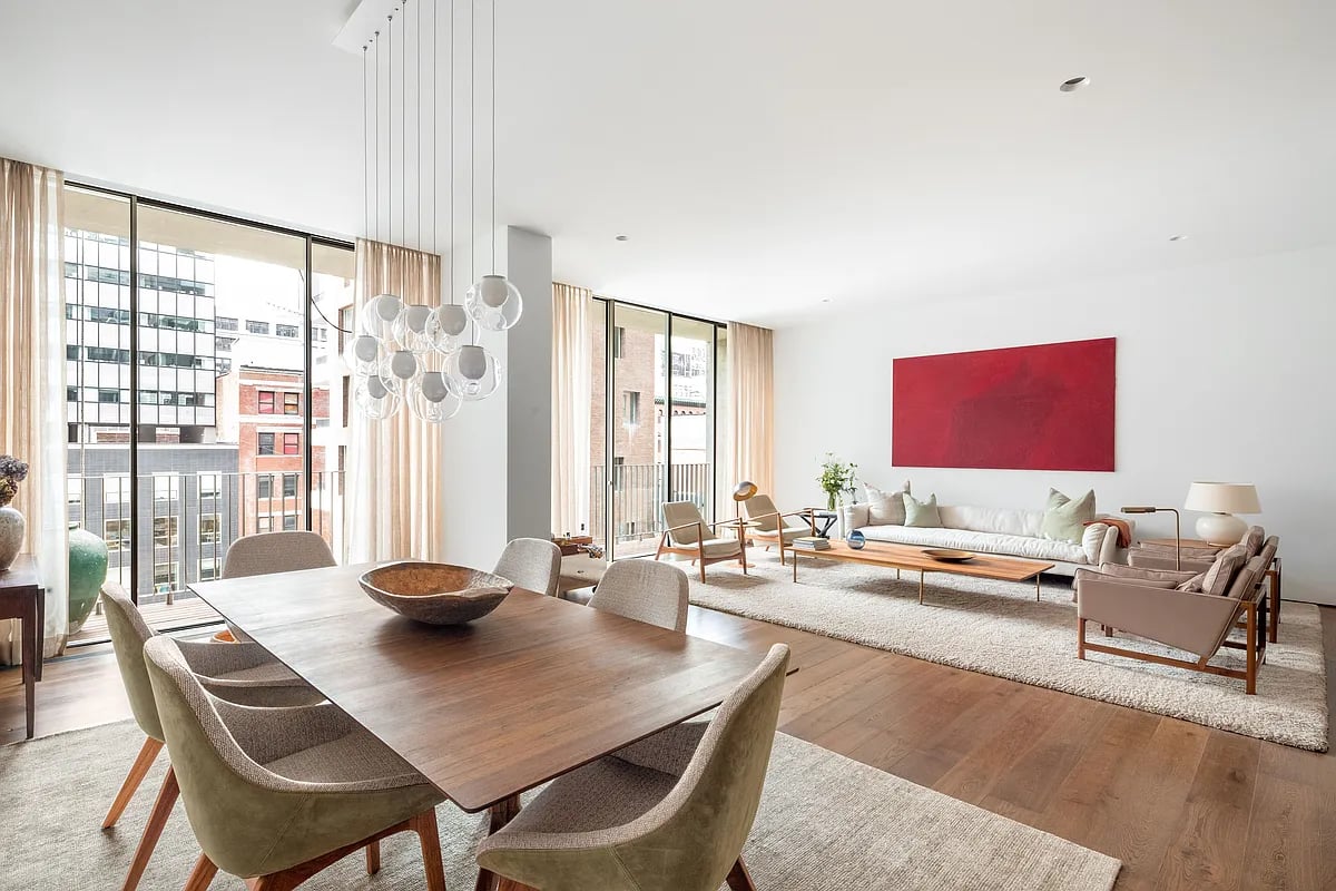 527 W 27th St, #10B