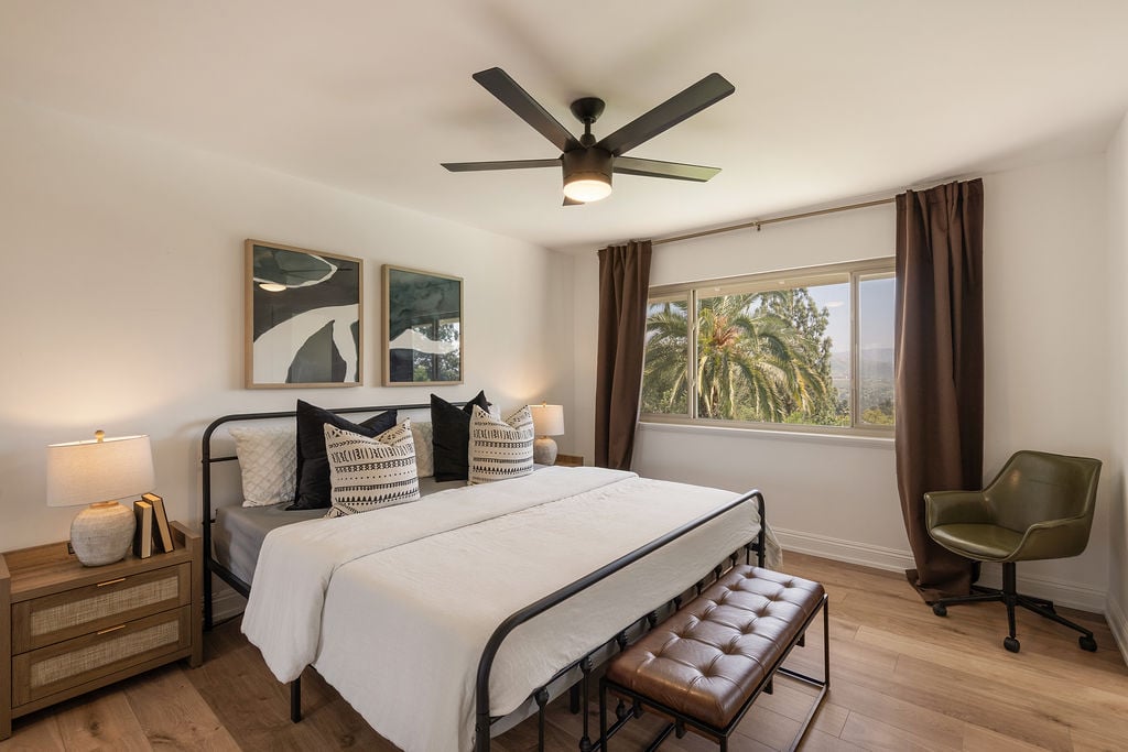 11042 Hunting Horn Drive, North Tustin, CA 