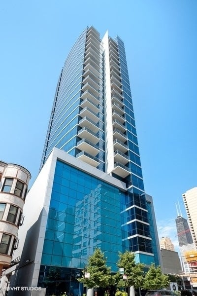 110 W Superior St #2701