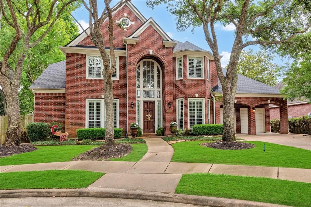 22511 Downdale Cir