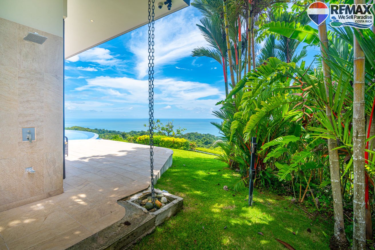 Luxury Ocean View Home in Ojochal Costa Rica | Infinity Pool & Sunset Views