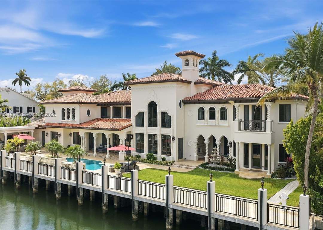 628 Coral Way