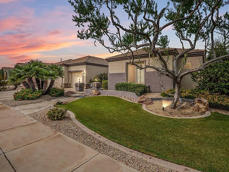 5650 S Eucalyptus Pl