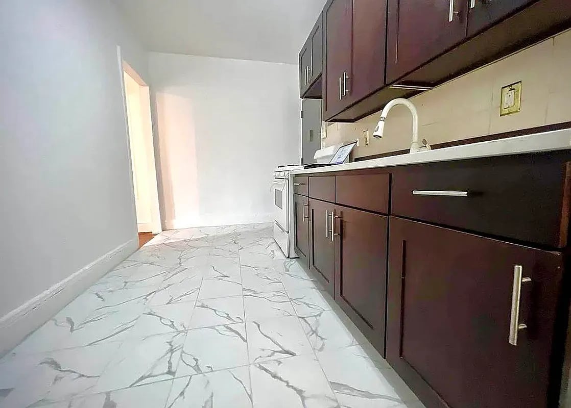 1556 Atlantic Avenue #2R