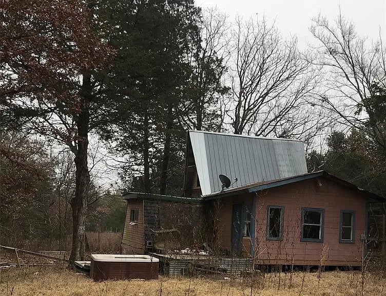 8090 County Rd 3572