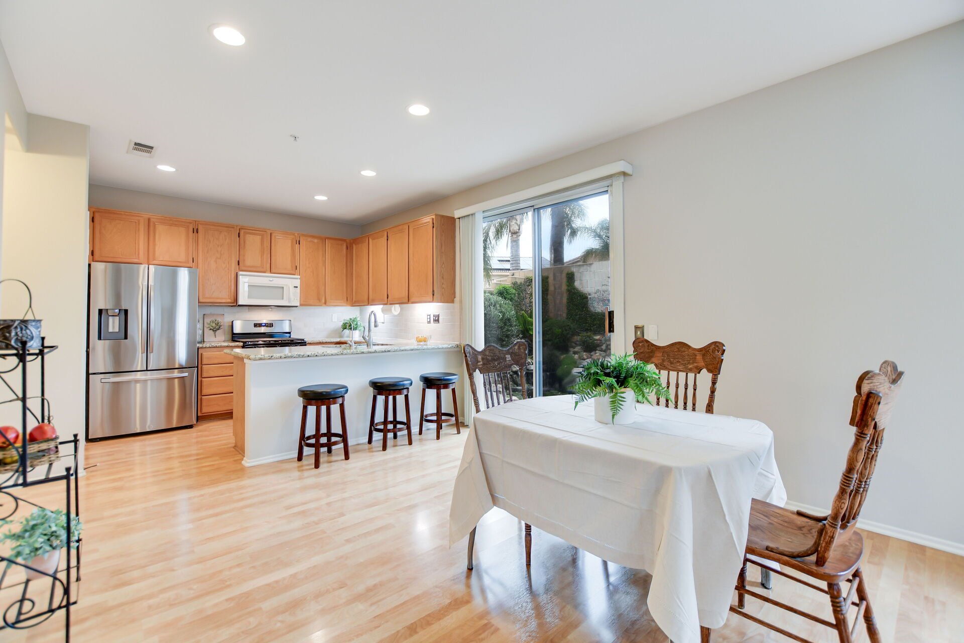 5744 Tamarisk Way