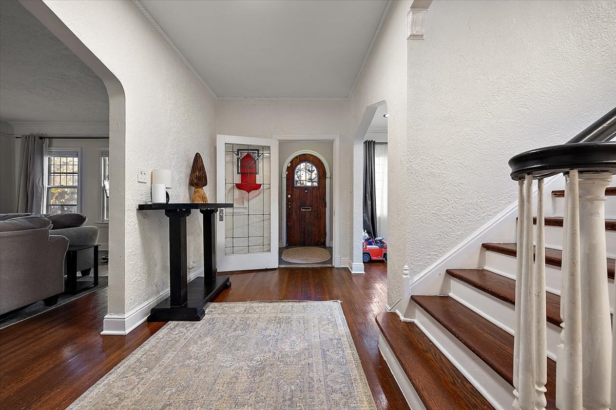 18214 Parkside Street