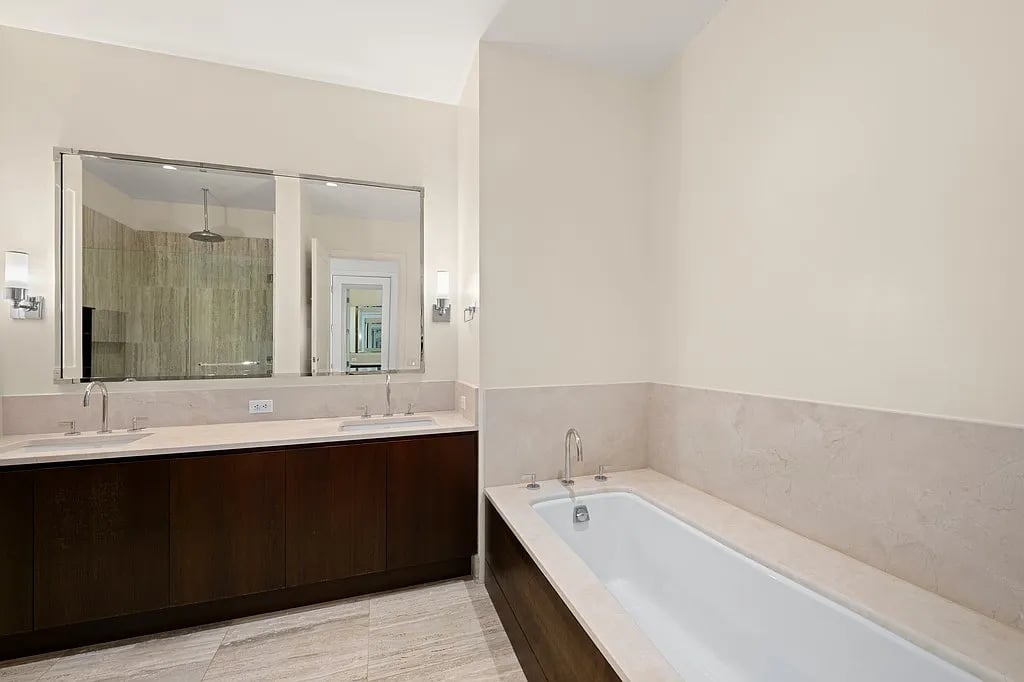 260 Park Ave S APT 10B