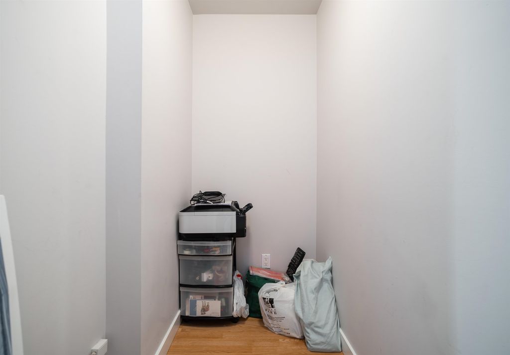 1288 W Georgia St, #2007