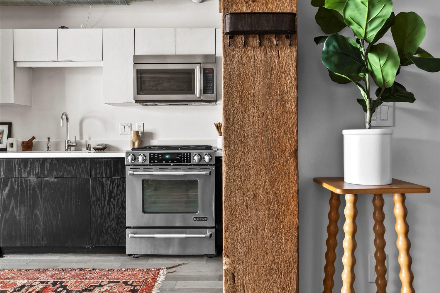 Breathtaking Exposed Brick & Beam Loft at THE BARKER BLOCK
