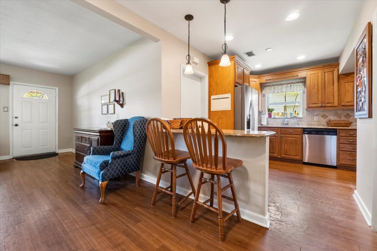 404 NE 11th Ave