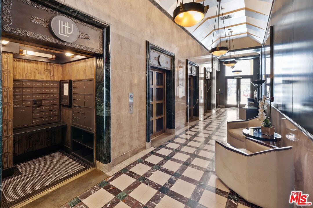 6253 Hollywood Blvd, #503