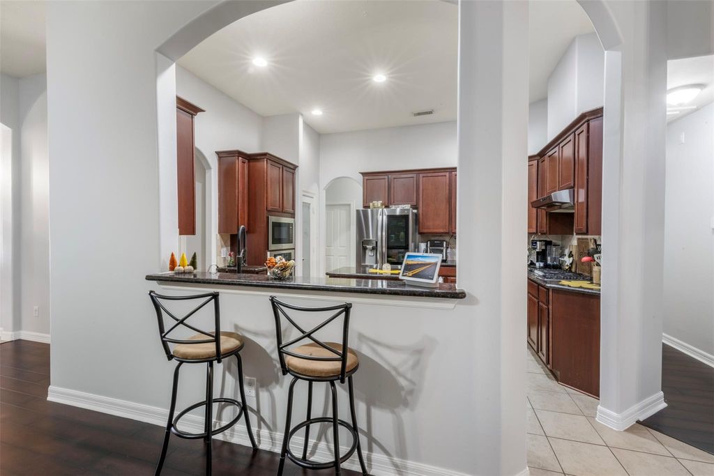 3011 Douglas Creek Ln