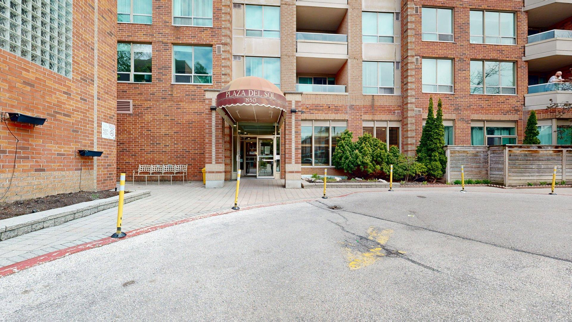 850 Steeles Avenue W Unit: 709