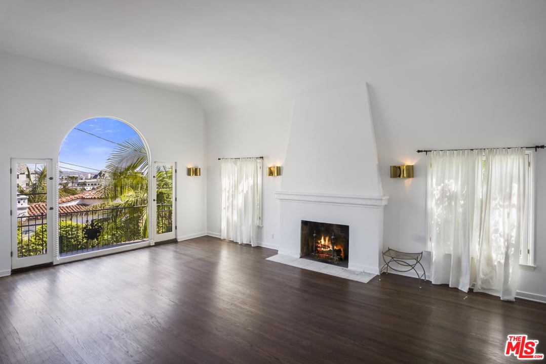 8278 Marmont Ln