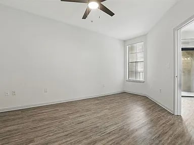 911 N ORANGE AVE #409